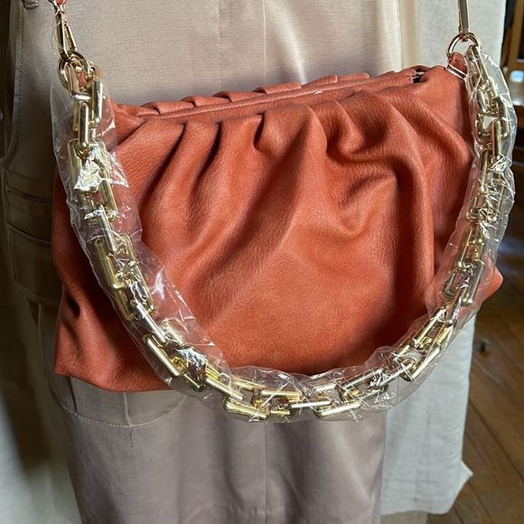 Gathered top - Pumpkin color - vegan leather satchel or crossbody with chain - Picture 4 of 7
